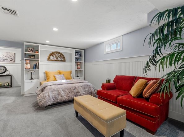 50 Carrington Ln 50, Uxbridge MA 01569