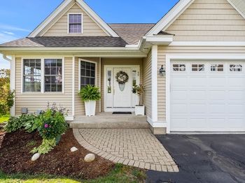 50 Carrington Ln