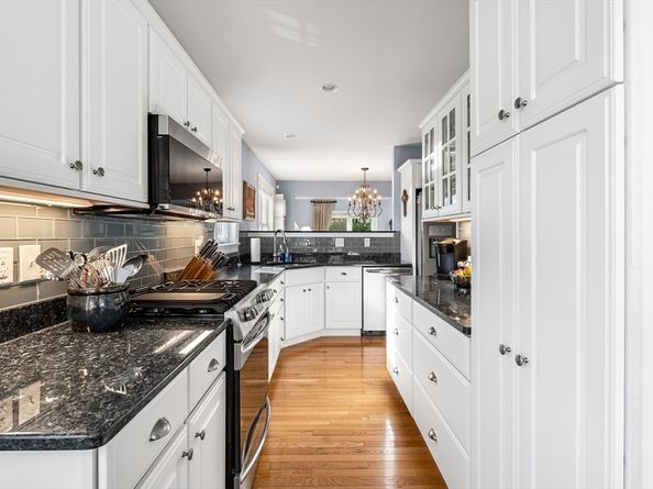 50 Carrington Ln 50, Uxbridge MA 01569