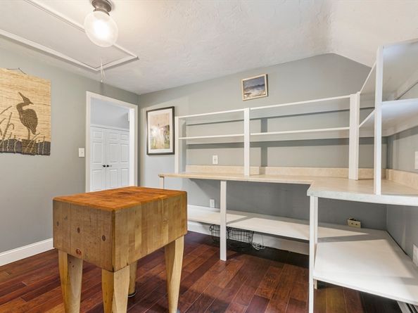 223 West St, Douglas MA 01516