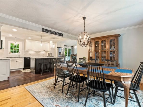 223 West St, Douglas MA 01516