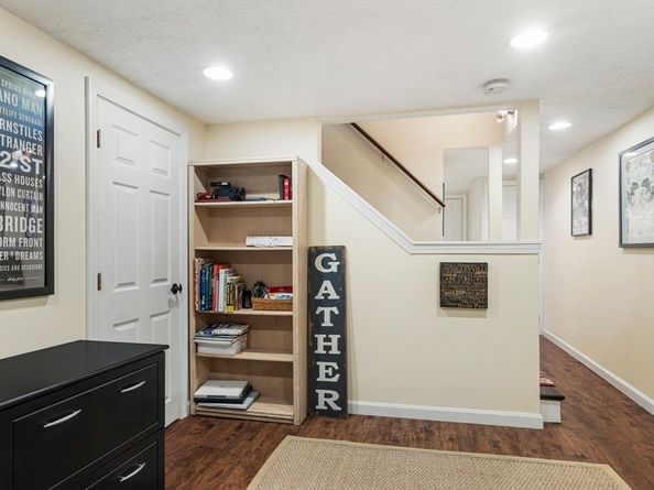 223 West St, Douglas MA 01516
