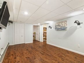 223 West St, Douglas MA 01516