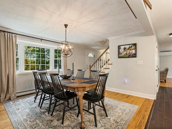 223 West St, Douglas MA 01516