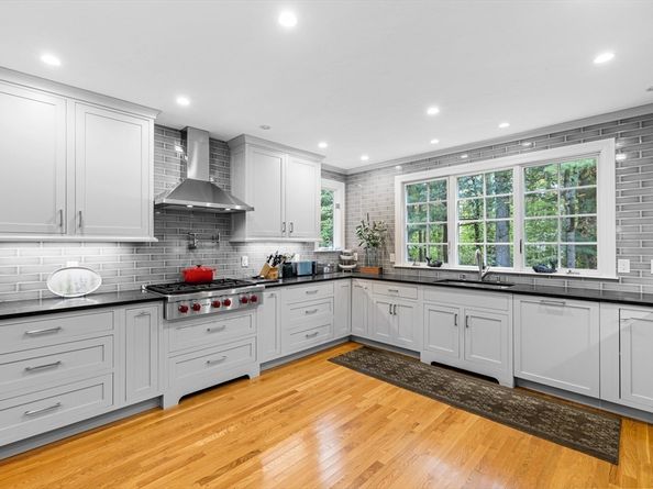 16 Cranberry Lane, Norwell MA 02061