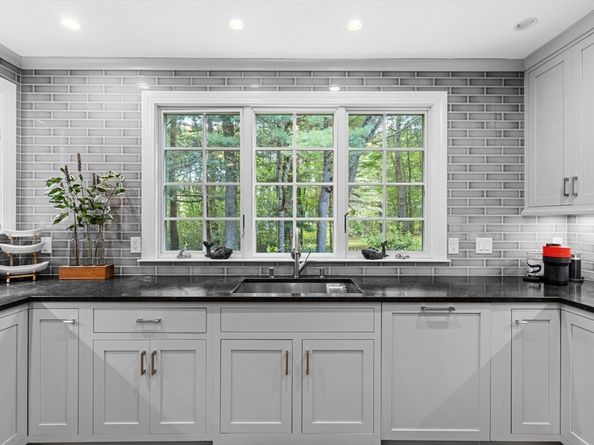 16 Cranberry Lane, Norwell MA 02061