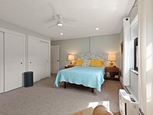 48 Bigelow Ave 11, Watertown MA 02472