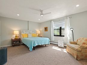 48 Bigelow Ave 11, Watertown MA 02472