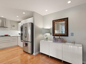 48 Bigelow Ave 11, Watertown MA 02472