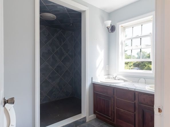 126 Dyer St, Gardner MA 01440