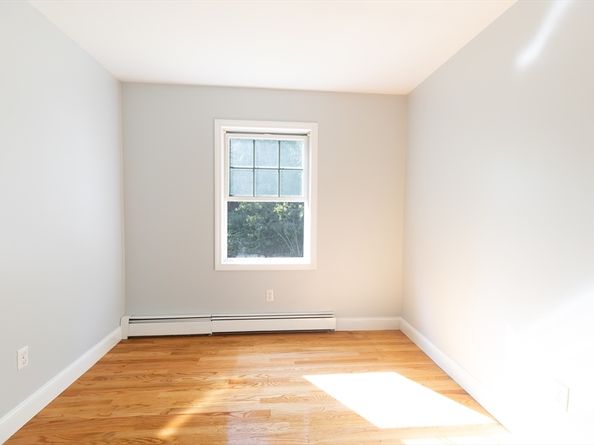 126 Dyer St, Gardner MA 01440