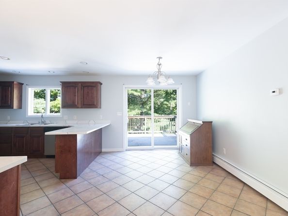 126 Dyer St, Gardner MA 01440
