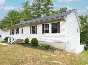 126 Dyer St, Gardner MA 01440