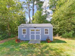 19 King Philip Path, Mendon MA 01756