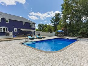 19 King Philip Path, Mendon MA 01756