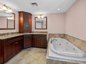 19 King Philip Path, Mendon MA 01756