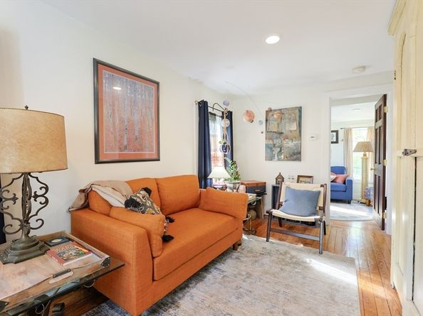 11 Overlook Avenue, Gloucester MA 01930