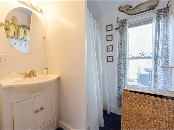 11 Overlook Avenue, Gloucester MA 01930