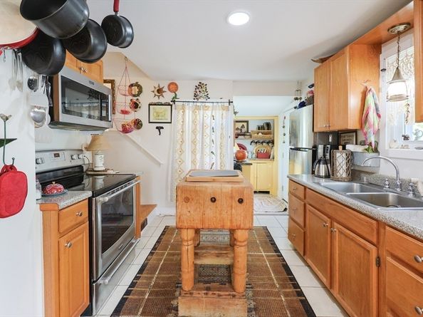 11 Overlook Avenue, Gloucester MA 01930