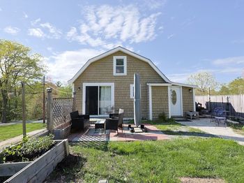 11 Overlook Avenue