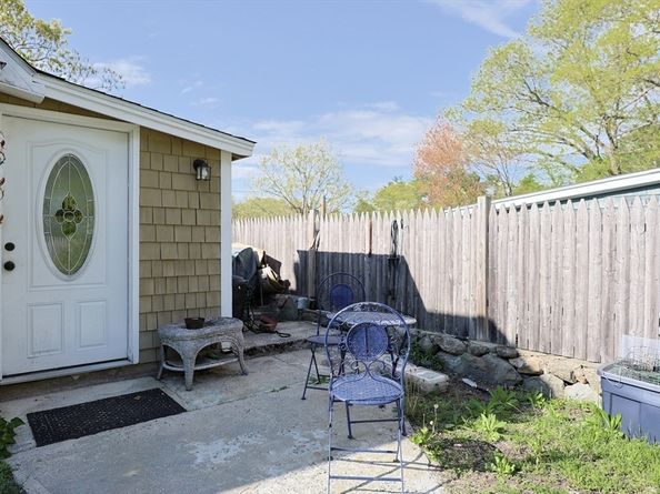 11 Overlook Avenue, Gloucester MA 01930