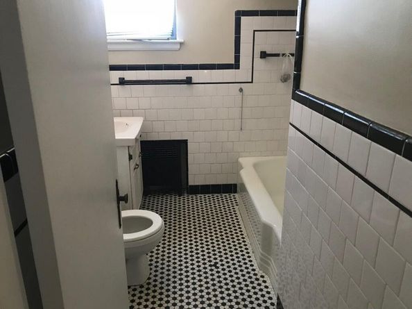 14 Ashland St 2R, Worcester MA 01609