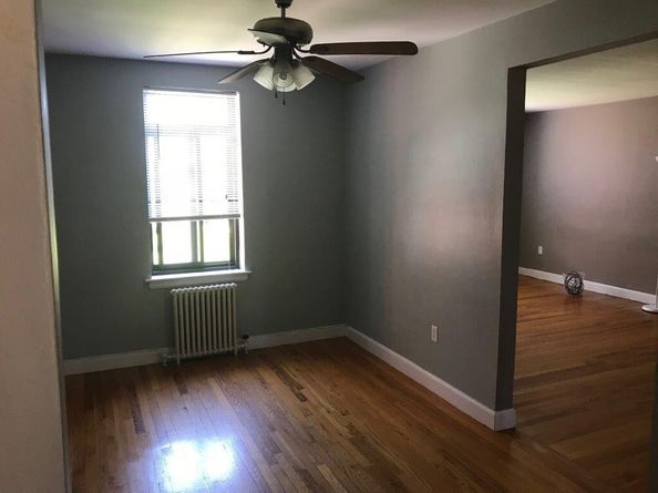 14 Ashland St 2R, Worcester MA 01609