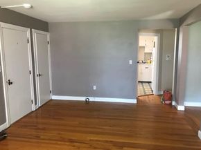 14 Ashland St 2R, Worcester MA 01609