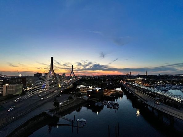 100 Lovejoy Wharf 8M, Boston MA 02114