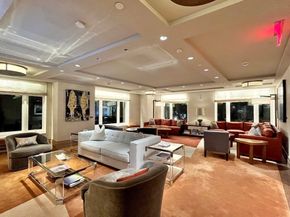 100 Lovejoy Wharf 8M, Boston MA 02114