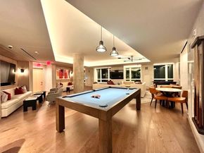 100 Lovejoy Wharf 8M, Boston MA 02114