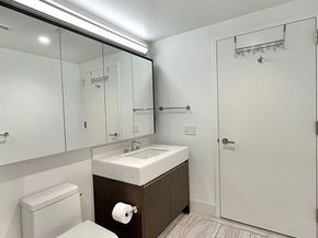 100 Lovejoy Wharf 8M, Boston MA 02114