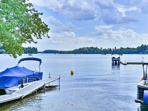 20 Lakeview Road, Webster MA 01570