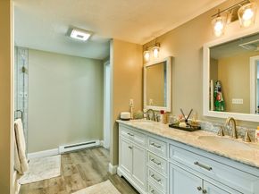 20 Lakeview Road, Webster MA 01570