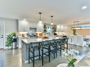 20 Lakeview Road, Webster MA 01570