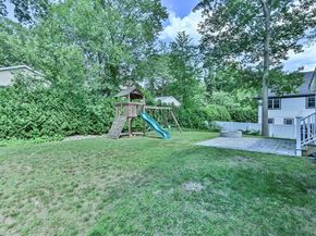 20 Lakeview Road, Webster MA 01570