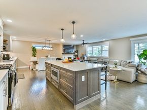 20 Lakeview Road, Webster MA 01570