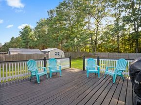 28 Holly St, Oxford MA 01540