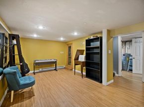 28 Holly St, Oxford MA 01540