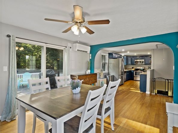 28 Holly St, Oxford MA 01540
