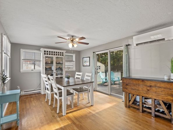 28 Holly St, Oxford MA 01540