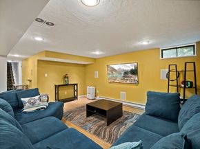 28 Holly St, Oxford MA 01540
