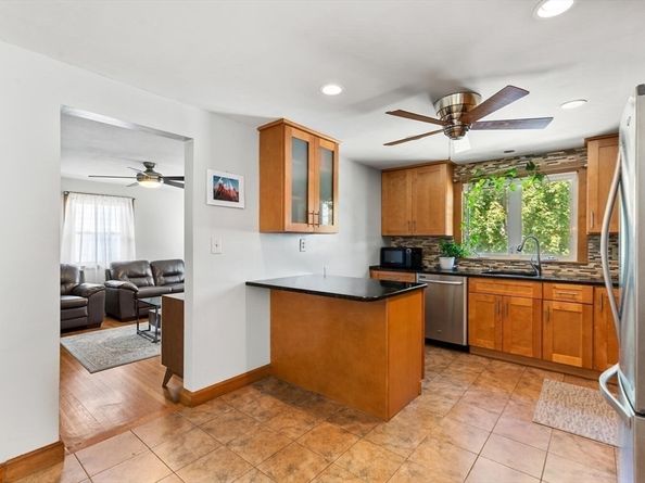49 Tappan St, Everett MA 02149
