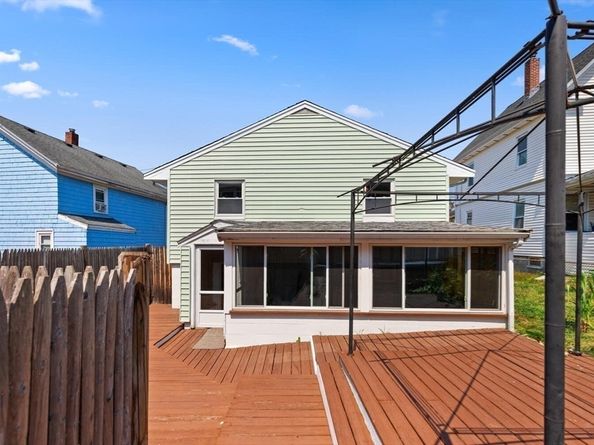 49 Tappan St, Everett MA 02149