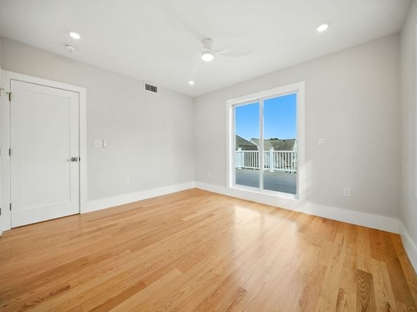 17 Bond St 2, Somerville MA 02145