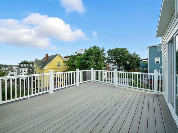 17 Bond St 2, Somerville MA 02145