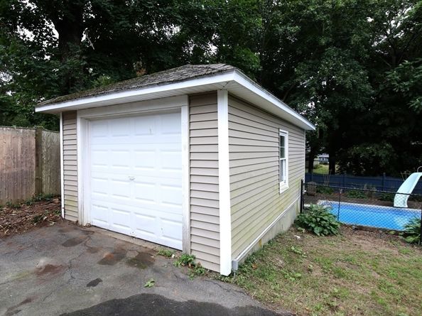 29 Ellis Ave, West Bridgewater MA 02379
