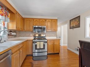 31 Spring View Dr, Lynn MA 01904