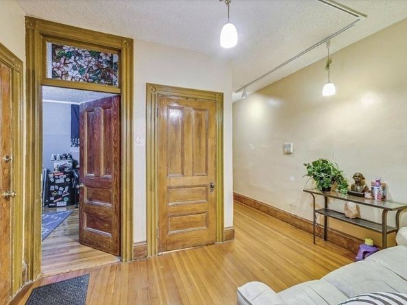 472 Warren, Boston MA 02119