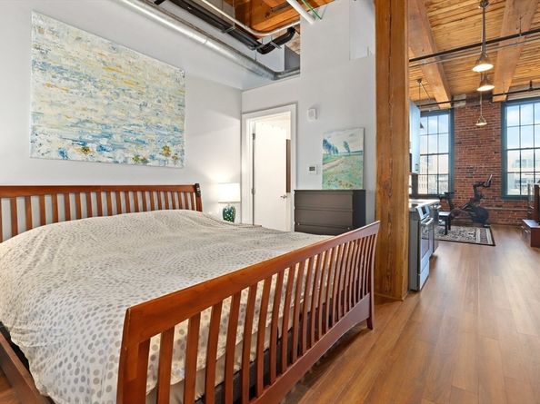 63 Melcher St 307, Boston MA 02127